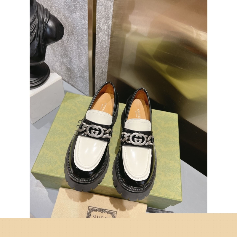 G*u*i leather shoes